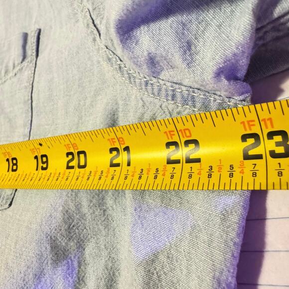 GAP Short sleeve lightweight Denim Button up shirt sz L - Picture 5 of 5